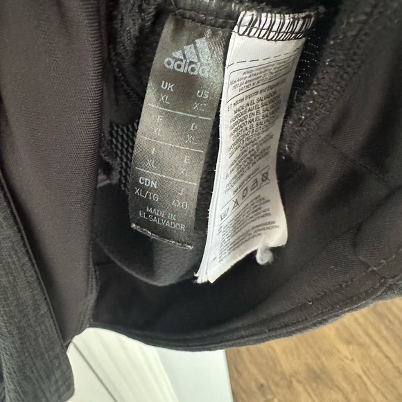 EUC adidas Men's Athletics Team Issue 1/4 Zip Long Sleeve XL Black Melange - Picture 8 of 9